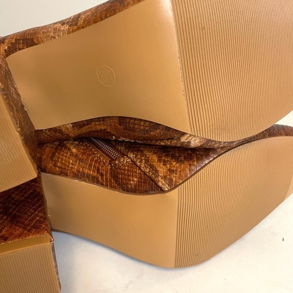 Coconuts by MATISSE Reptile Skin Print Ankle Boots - Picture 9 of 13